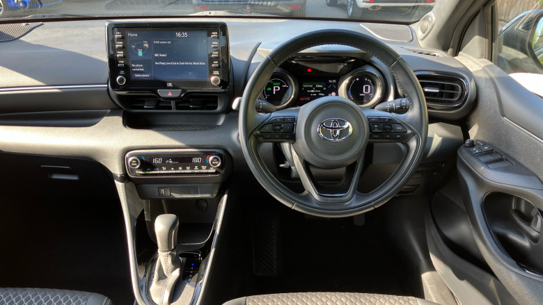 Toyota Yaris 1.5 Hybrid Dynamic 5dr CVT [City Pack] Hybrid Hatchback